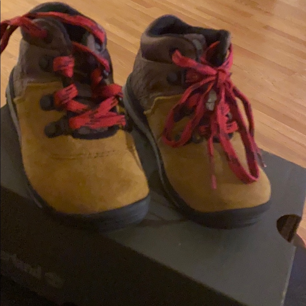 Suede hiker Timberland boy boots